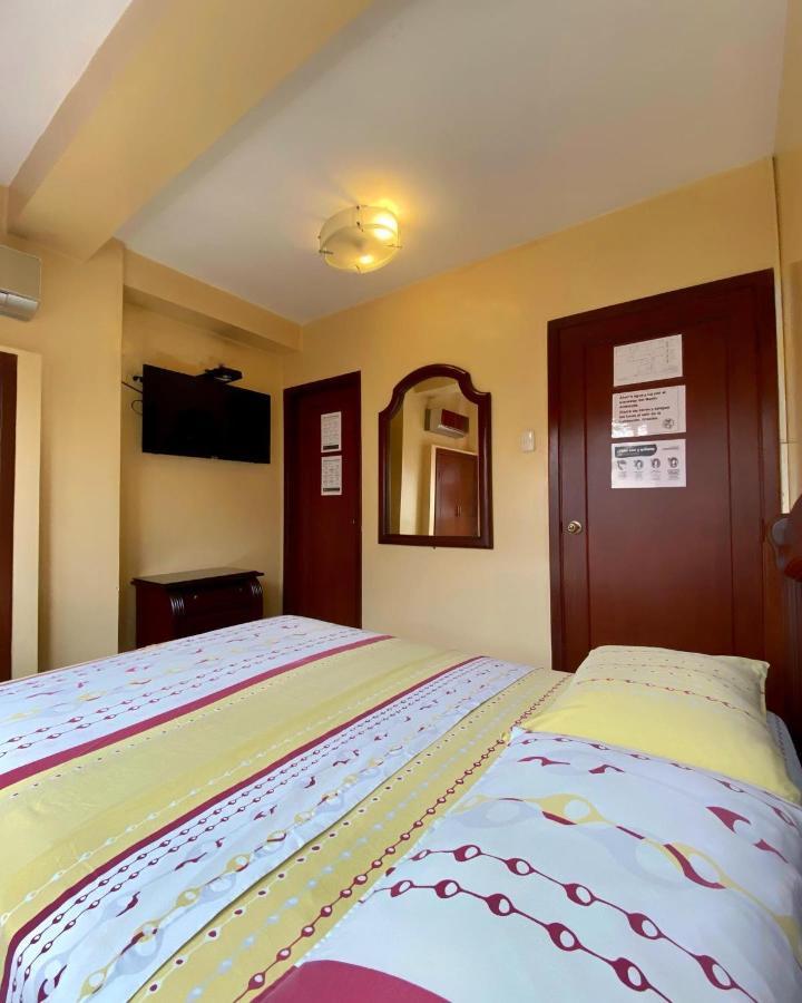 Hostal Montesa Guayaquil Exterior foto